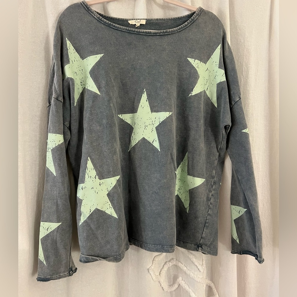 Oversized star sweater